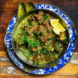 Carne De Cabra Al Curry