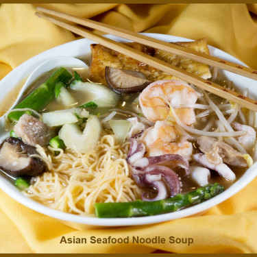 Sopa De Fideos Con Mariscos