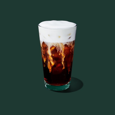 Cold Brew Con Espuma Fría De Crema Salada