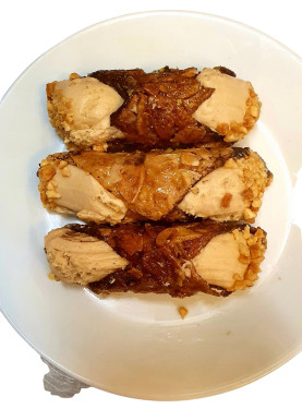 Gluten Free Hazelnut Cannoli 3Pc