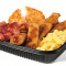 Jumbo Desayuno Platter W / Bacon Con Palitos Tostados Franceses