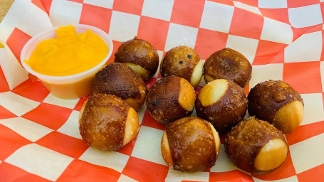 Pretzel Bites With Nacho Cheese