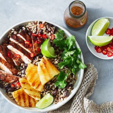 Ensalada De Pollo Jerk