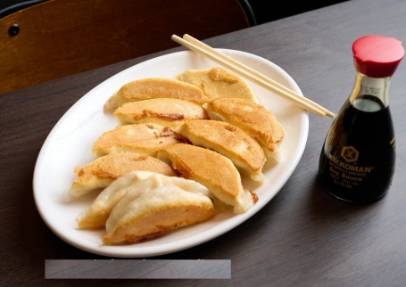 Pan Fried Chicken Dumplings (10 Pieces)