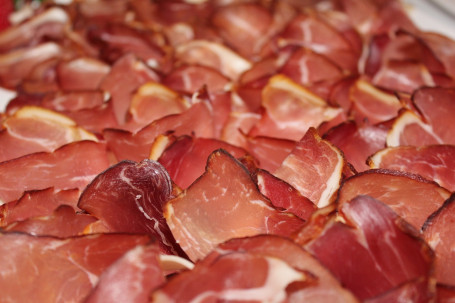 Jamón De Ciudad