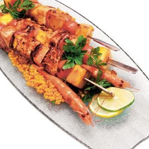 Plato De Brochetas De Pollo