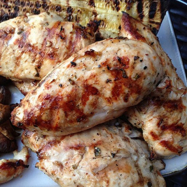 Ensalada Griega Con Pollo A La Parrilla