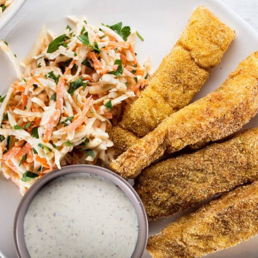 Cena De Pescado De Estilo Campestre