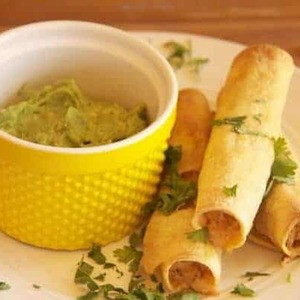 Taquitos De Pollo A La Parrilla