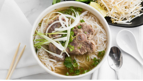 P.3 Oxtail Pho