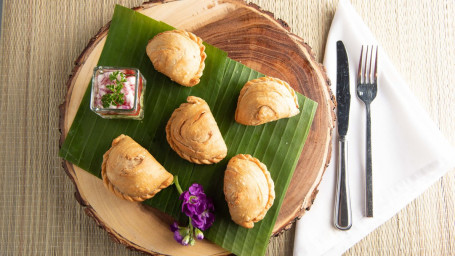 Chicken Curry Puffs (2)