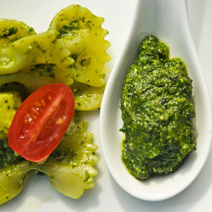 Salsa Pesto De Albahaca