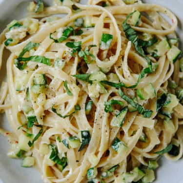 Fettuccine De Crema De Ajo