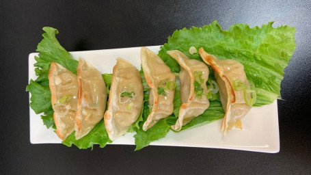 A2. Gyoza (6)