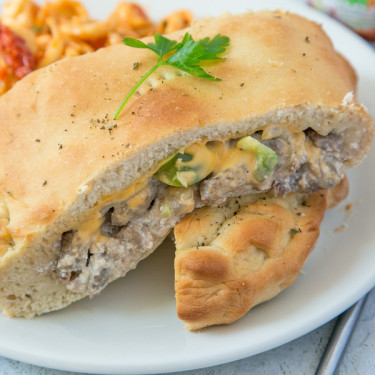 Calzone De Carne Y Queso