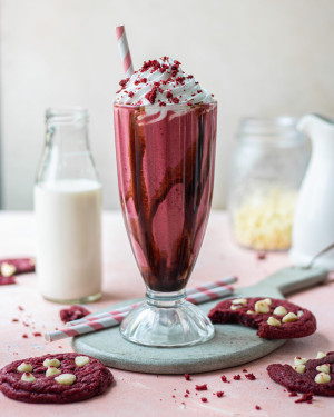 Batido De Terciopelo Rojo