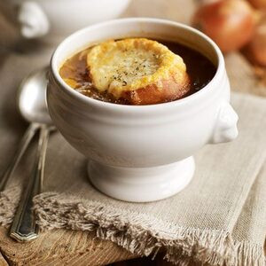 Cazuela De Sopa De Cebolla Francesa