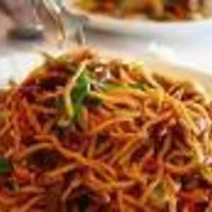 Carne De Res O Langostinos Lo Mein