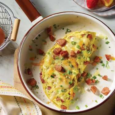 Tortilla De Salchicha Y Queso