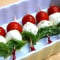 Brochetas Caprese