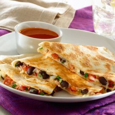 Quesadilla De Frijoles Negros