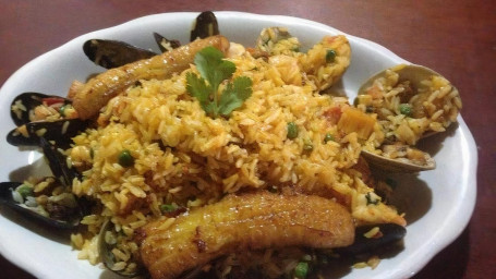 27. Arroz Con Mariscos 27. Seafood With Rice