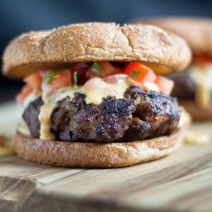 Queso Burger