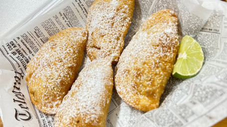 Guaba And Cheese Empanada Each