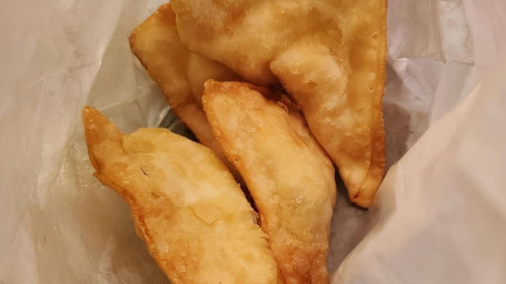 Krab Rangoons (10 Pcs)