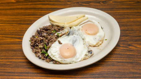 Pinto Con Huevos Y Queso Frito