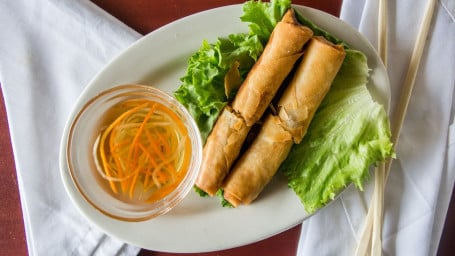 Cha Gio (2 Crispy Egg Rolls)