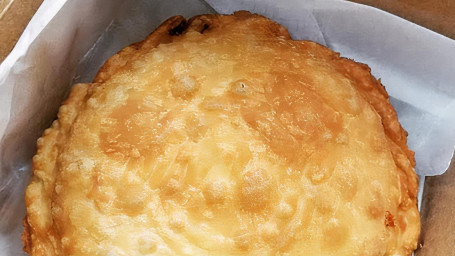 Cheese Burger Round Empanada