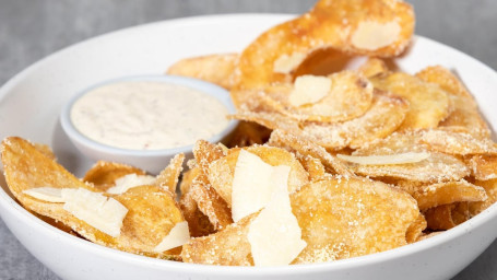 Patatas Fritas Con Trufa Y Parmesano