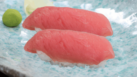 Nigiri De Atún Sashimi