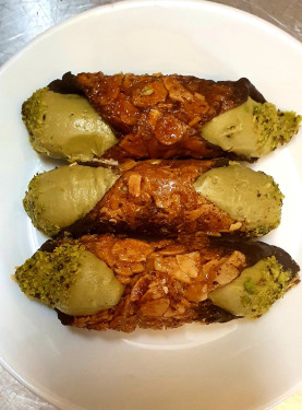 Gluten Free Pistachio Cannoli 3Pcs